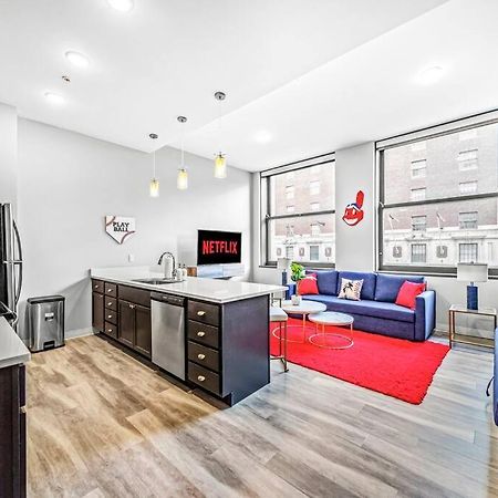 2Br Unit In The Heart Of Dt With View Of Playhouse Square, Pool & Gym Access- 305 Apartment Кливланд Екстериор снимка